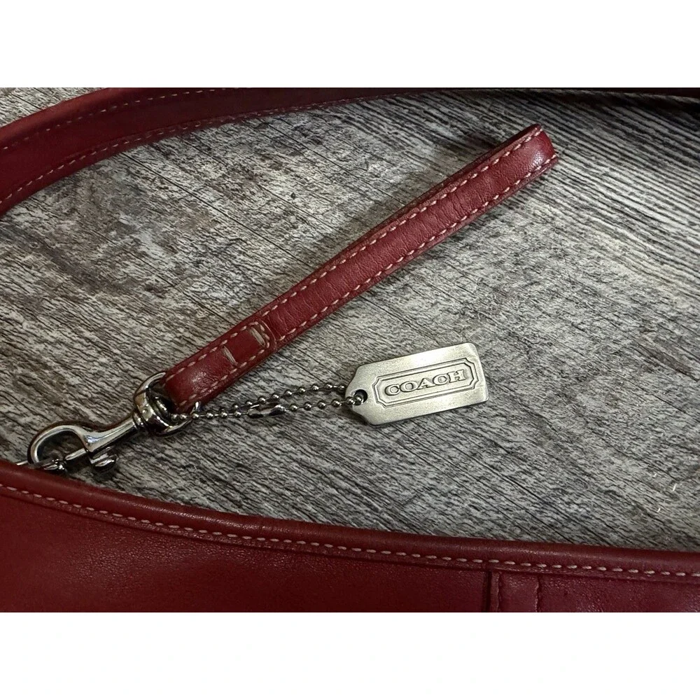 Coach Ergo 9219 Red Leather Hobo Shoulder Bag Y2K Vintage Zip Purse